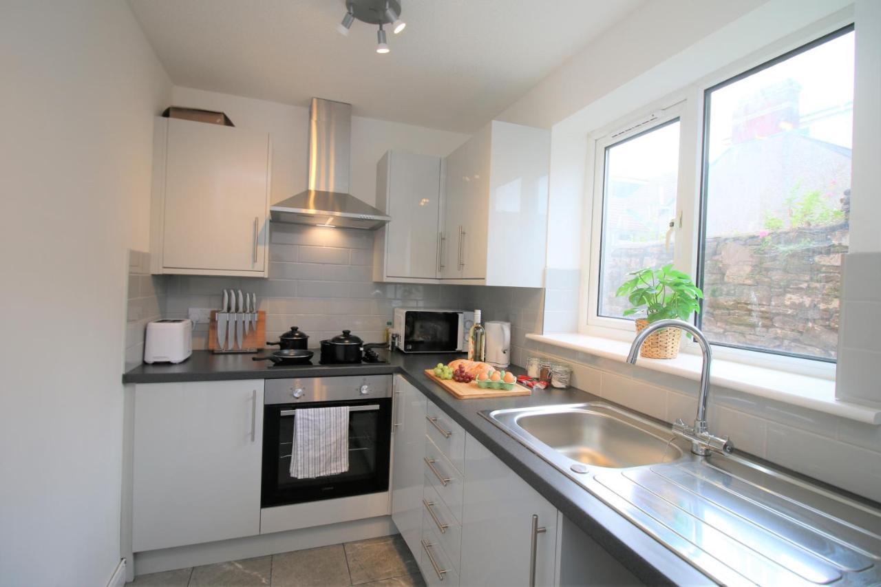 Thesiger Court Apartments - Free Private Parking - By Property Promise Cardiff Exterior foto